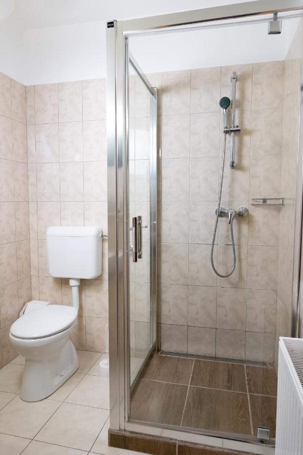 Liszt Apartman Pécs Exterior foto